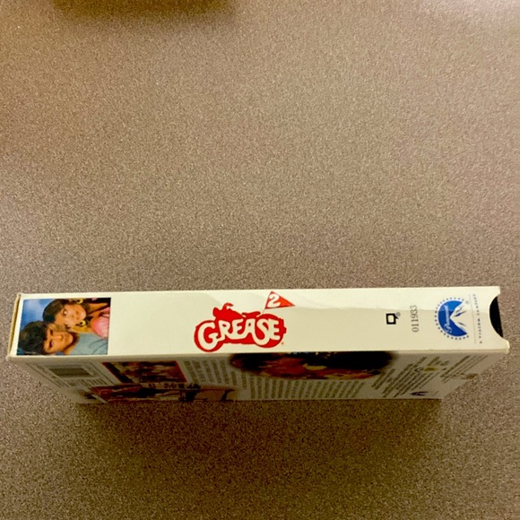 Grease 2 on VHS - Picture 3 of 5